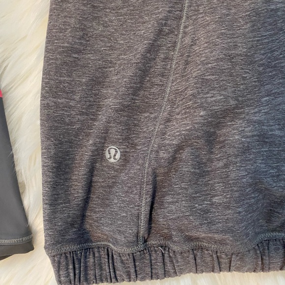 Lululemon 1/2 Zip Pullover - Picture 3 of 3